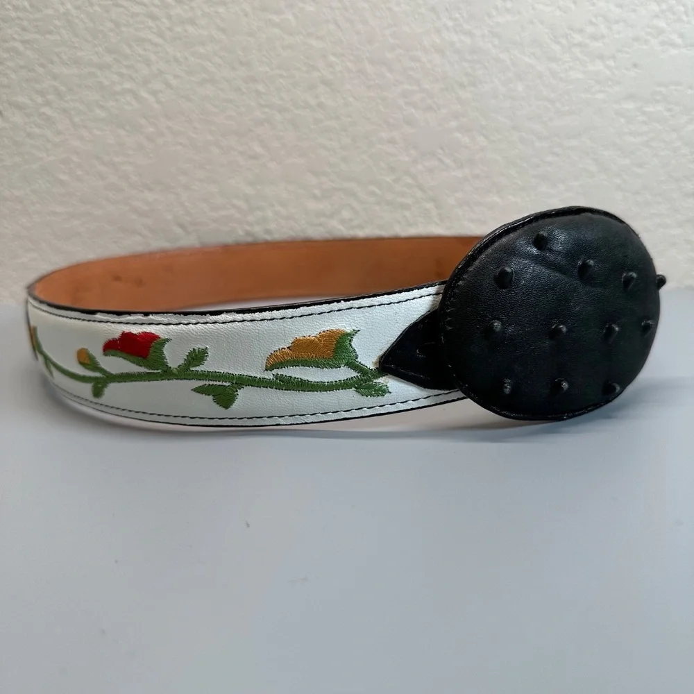 Rodeo Belt White Black Embroidered Flowers Genuine Leather Women's Size US 8 37